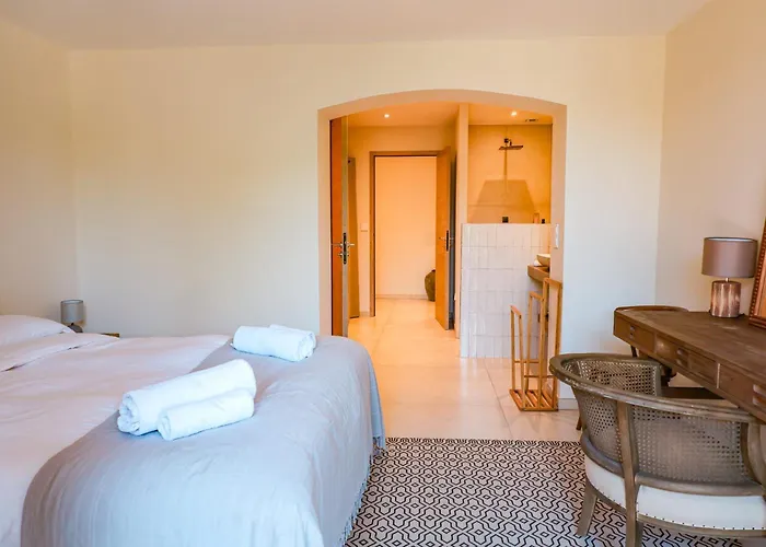 Casta Joia Di Cirendinu Vila